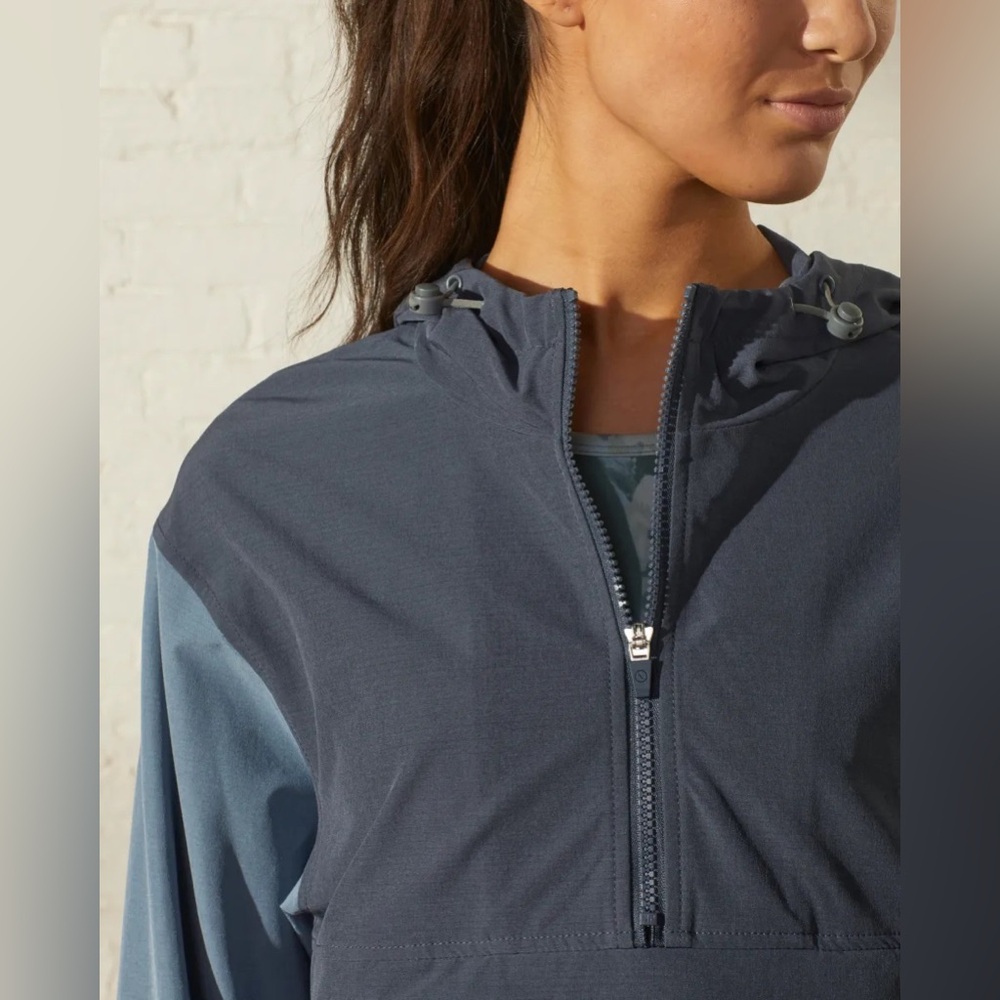 Two-Tone Blue Windbreaker Jacket - Picture 4 of 6